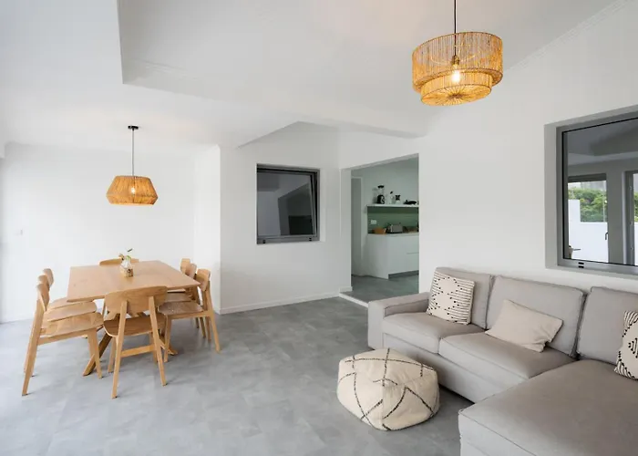 Figueiras House Populo בית הארחה 4*